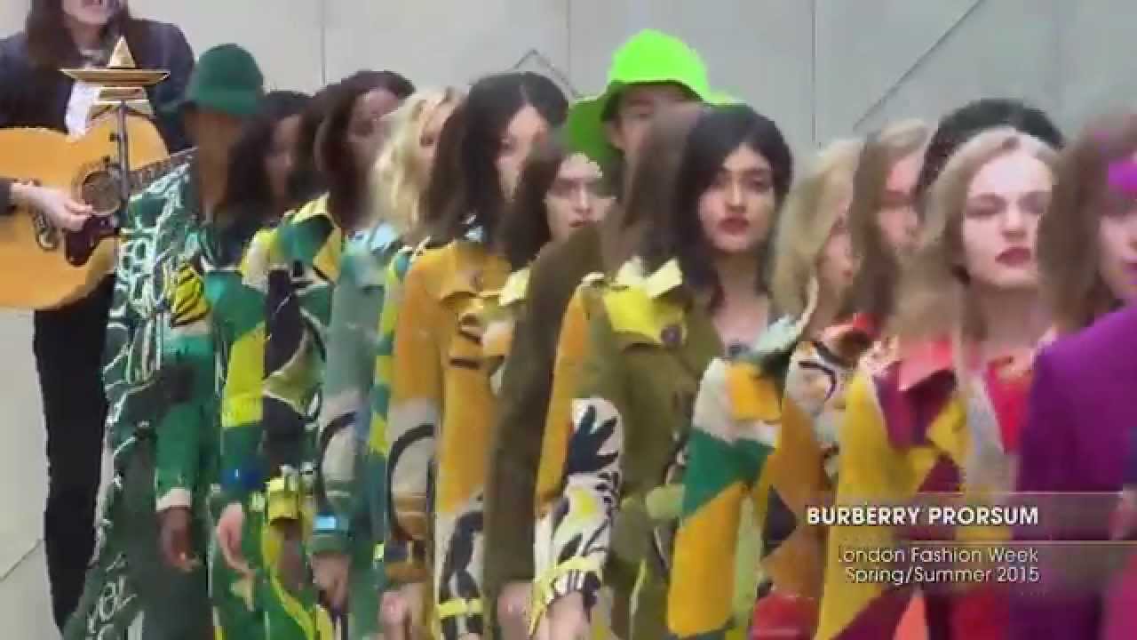 Burberry Wows with a Colorful Spring/Summer 2015