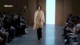 Derek Lam’s fall collection gives smart but cozy streamlined looks mixing the past and future